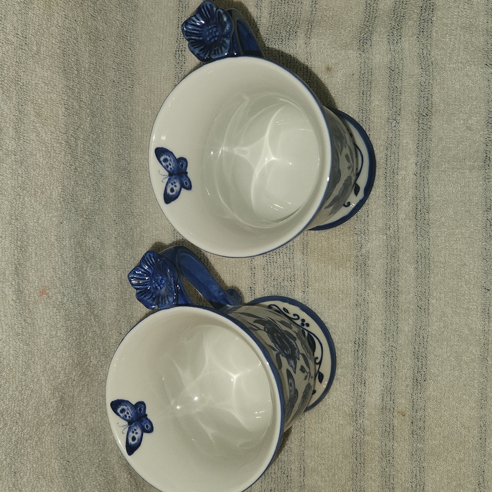 Cracker Barrell Susan Winget Blue Bliss Set Of 2 Coffee Mugs -Rare- - Picture 2 of 5